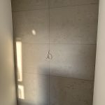 Fertige Akzentwand in Betonoptik